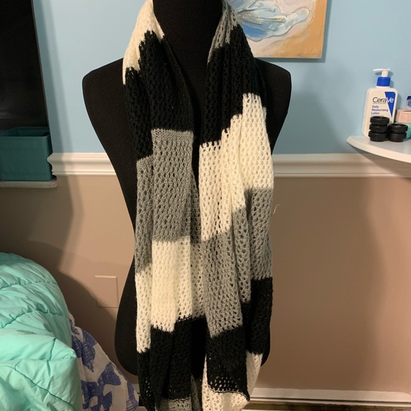 infinity scarf - Picture 2 of 2
